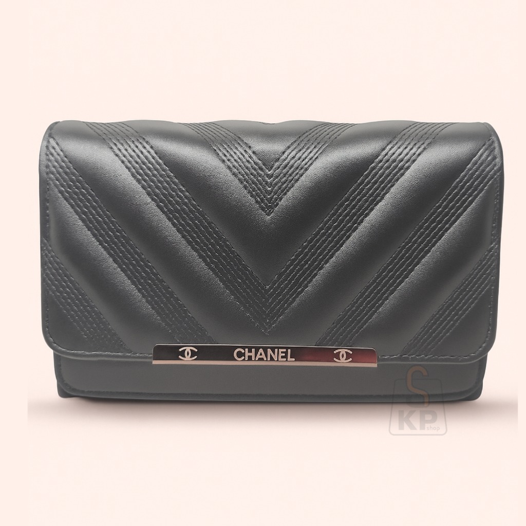 کیف پاسپورتی چنل (1401)